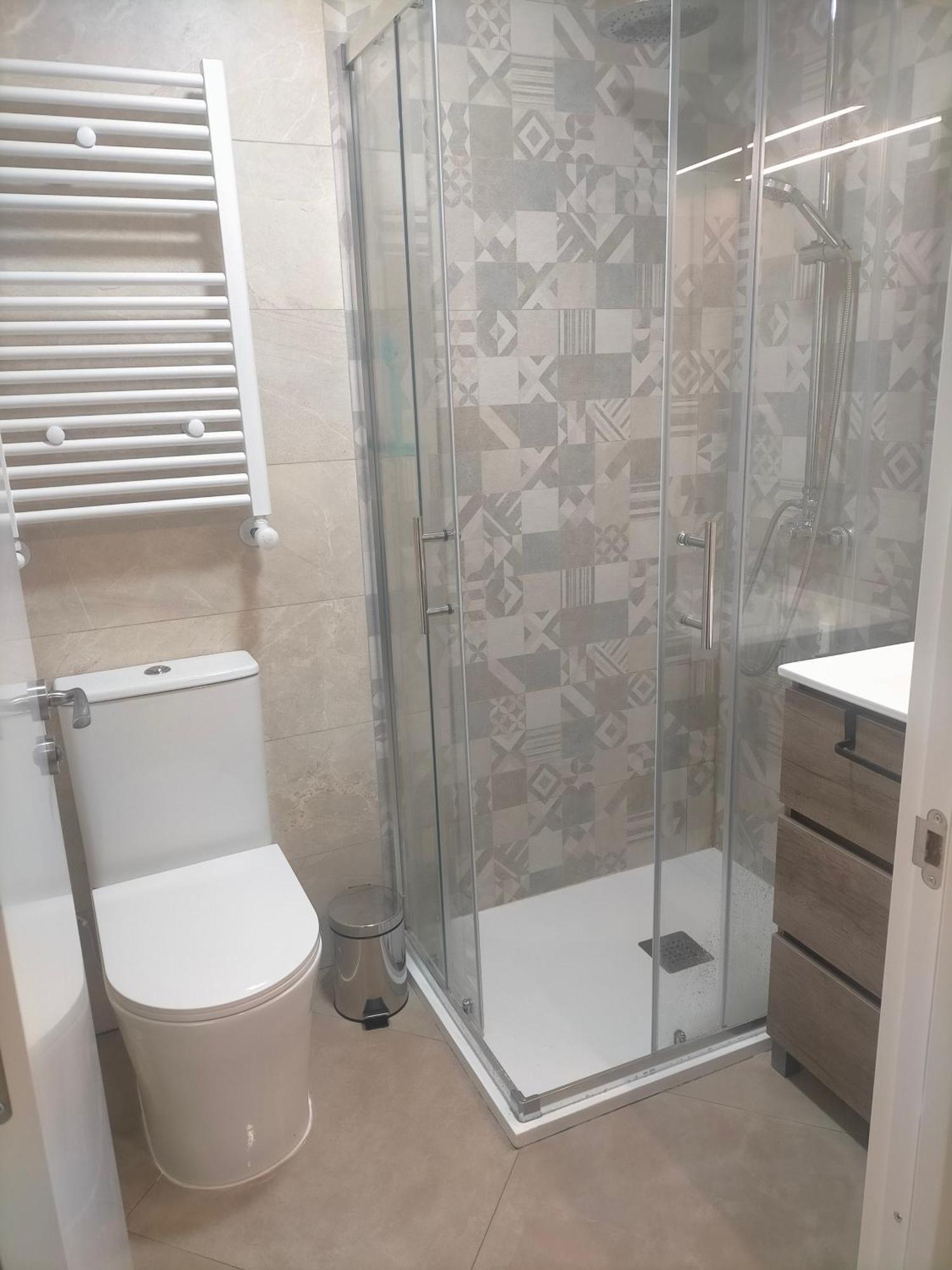 Piso Recien Reformado Y Espacioso Apartment *